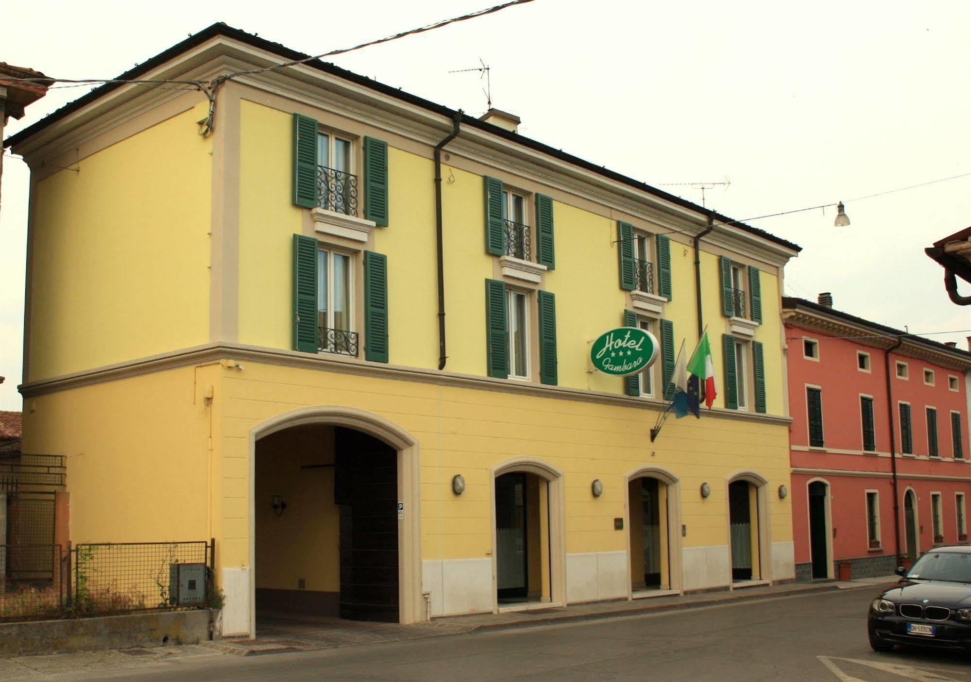 Hotel Gambara Exterior photo
